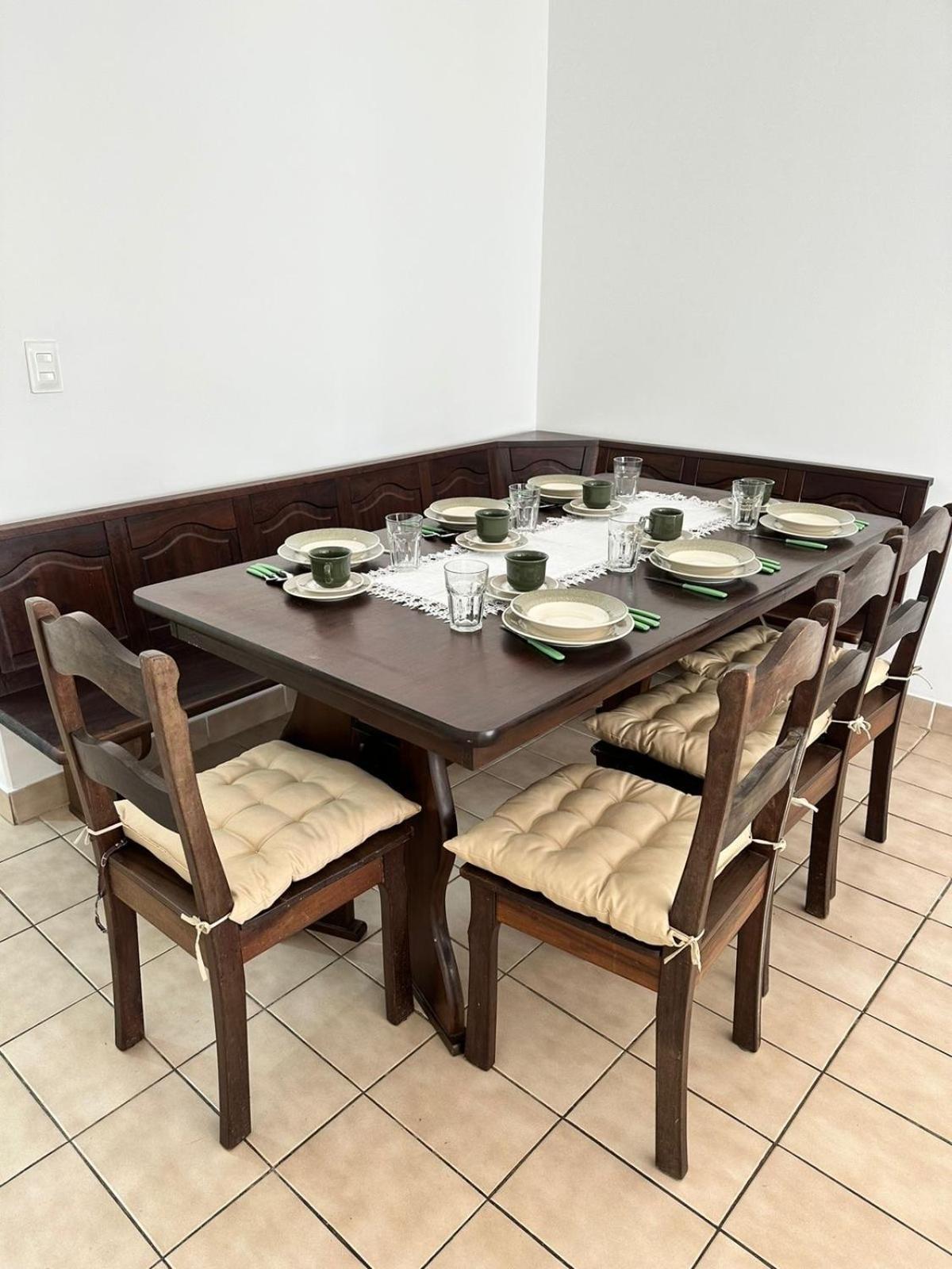 Apartamento Quadra Mar, Otima Localizacao